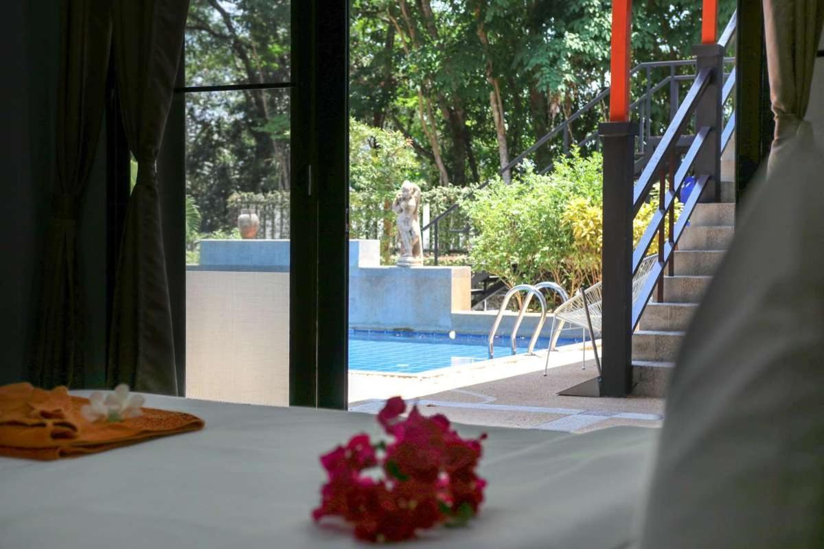 Hôtel Tiger Hillside à Phuket Extérieur photo
