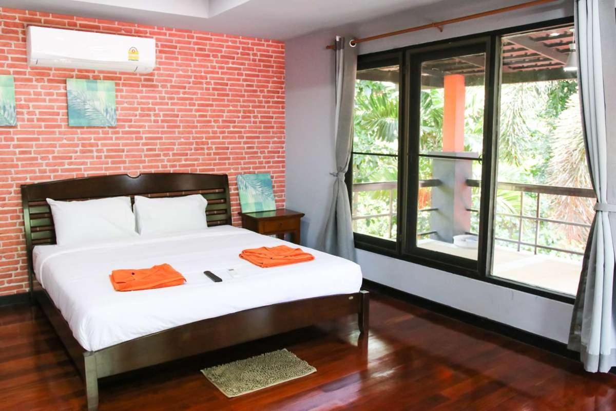 Hôtel Tiger Hillside à Phuket Extérieur photo