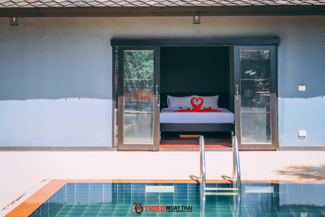 Hôtel Tiger Hillside à Phuket Extérieur photo